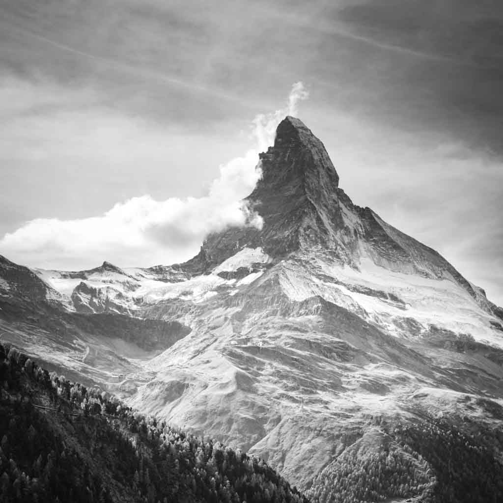 Matterhorn - Swiss Mountain Candle (400ml, Coco-soy Wax, Wooden Wick)